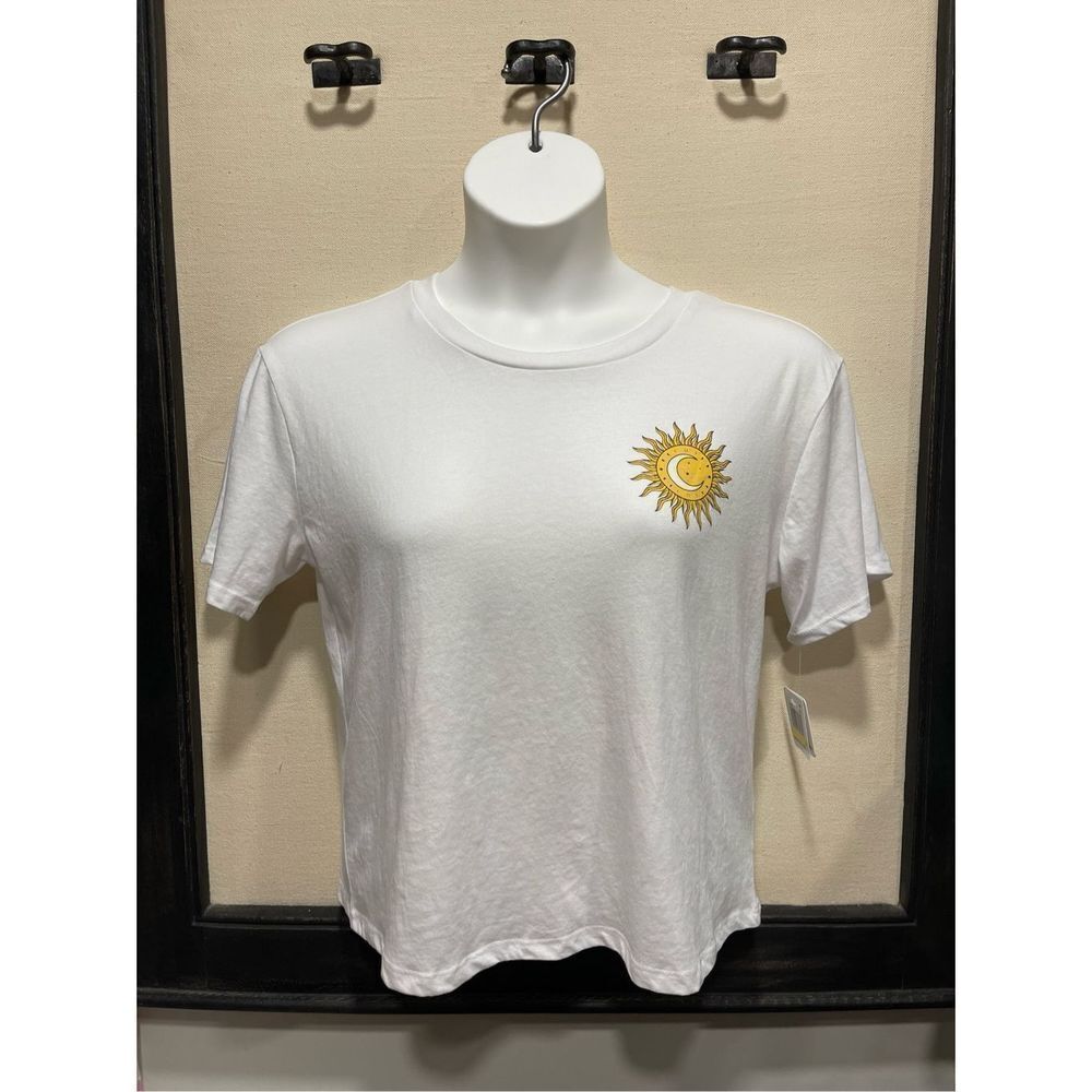 Moon and Sun Tshirt - Picture 3 of 9
